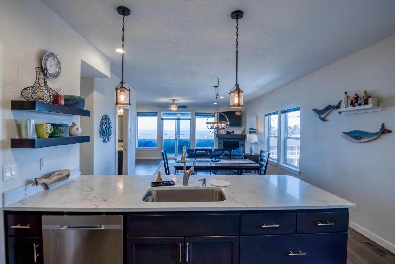 Oceanview Townhome - Pet Friendly - Sleeps 6 - King Depoe Bay Exterior foto