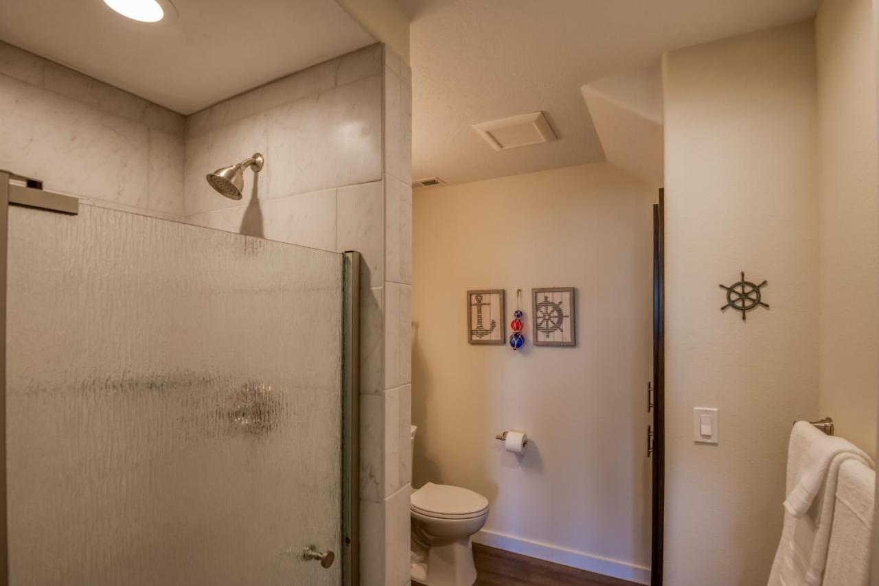 Oceanview Townhome - Pet Friendly - Sleeps 6 - King Depoe Bay Exterior foto