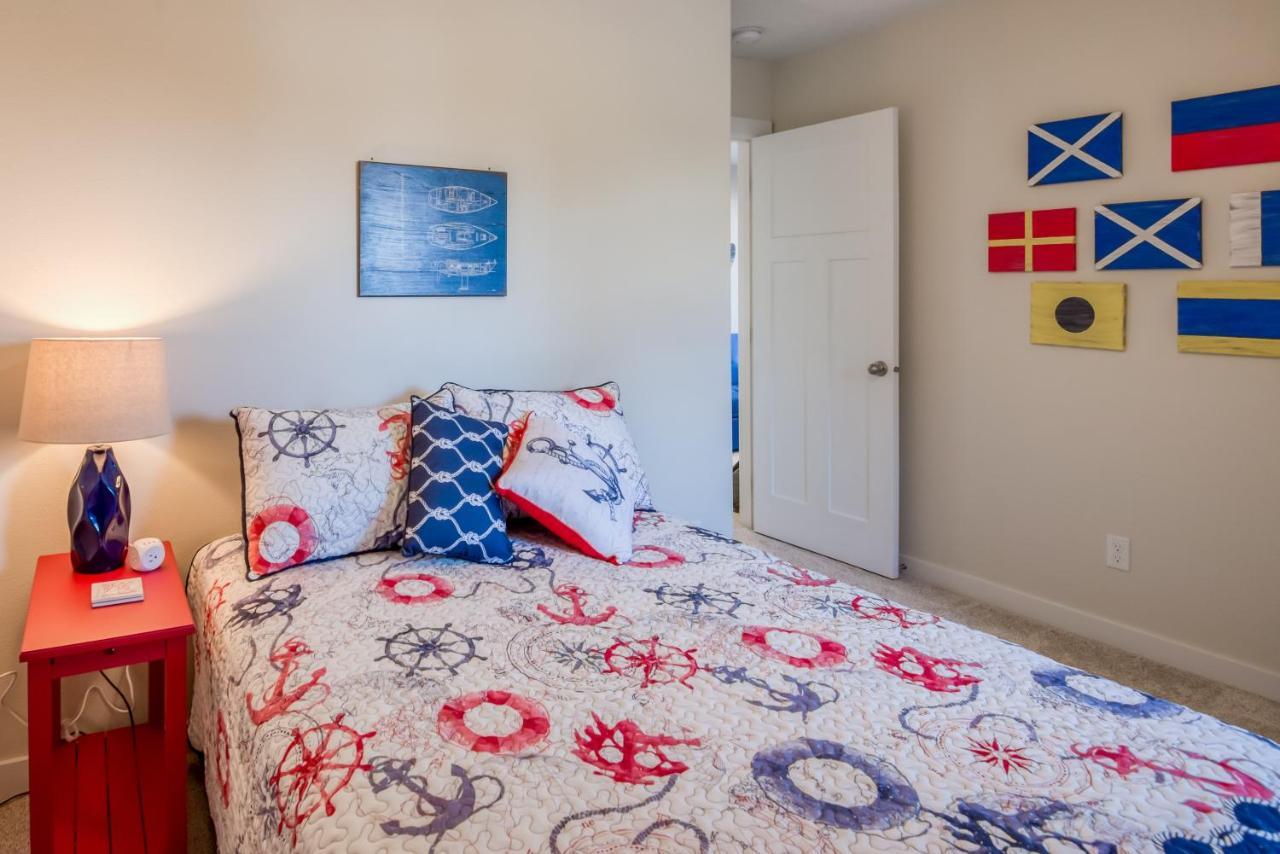 Oceanview Townhome - Pet Friendly - Sleeps 6 - King Depoe Bay Exterior foto